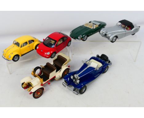 Franklin Mint - 6 x unboxed vehicles in 1:24 scale, Jaguar XK120, E Type, Mercer, Mercedes Benz 500K and 2 x VW Beetles. They