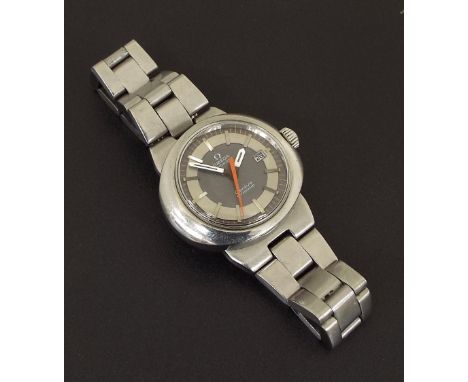 Omega Dynamic Geneve automatic lady's stainless steel bracelet watch, circa 1970s, the circular grey and silvered dial with b