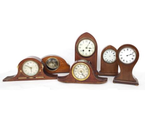 Mahogany eight day mantel clock striking on a gong, the 4.25" cream dial signed W. Cassidy, Worcester, within a lancet steppe