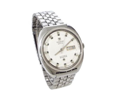 Tissot Seastar automatic stainless steel gentleman's bracelet watch, the silvered dial with baton markers, sweep centre secon