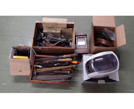 Quantity of clock related tools including a Mini Craft hand drill, a Silver Crest ultrasonic cleaner, assorted drill bits, fi