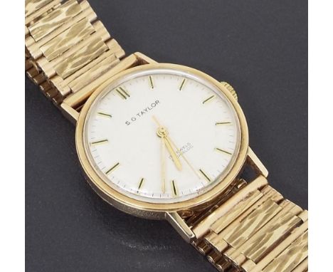 9ct gentleman's bracelet watch, circular silvered dial with baton markers and centre seconds branded 'S G Taylor', 17 jewels,