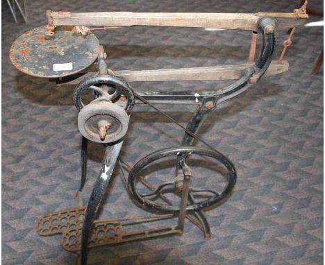 VICTORIAN PEDAL POWERED TOOL SHARPENER
in cast iron and wood, 89.5cm high
Shows rusting