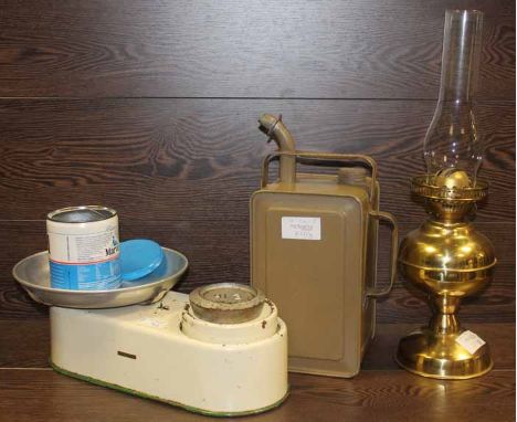 SET OF VINTAGE ENAMEL KITCHEN SCALES
with Harper label, with weights in a vintage tin; together with a brass oil lamp with or