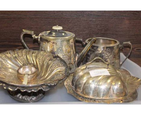 LOT OF SILVER PLATED OBJECTS
including cased cutlery, tea service, cake basket etc
