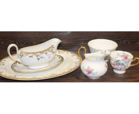 ROYAL DOULTON LYNNEWOOD PART DINNER SERVICE 
together with a new Chelsea part tea set 