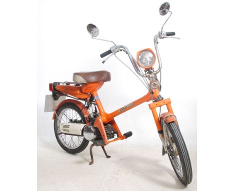 An original retro 1970's Honda Express motorcycle / moped. Registration: BKK 911T, November 1978 first registered. 49cc origi