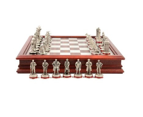 Danbury Mint BBC Dr Who chess set, mahogany effect board/case.