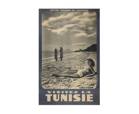 Werbeplakat "Visitez la Tunisie" Um 1950 S/w-Fotografie einer Touristin und zweier einheimischer, verschleierter Frauen am St