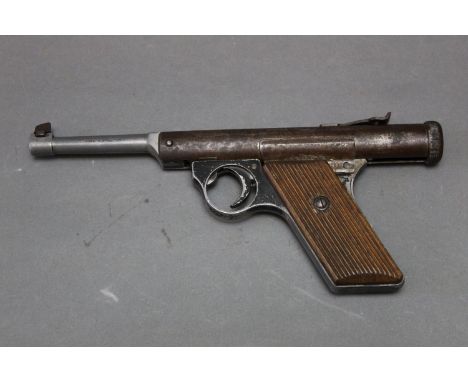 Haenel Model 26 .177 air pistol.  Serial No. 7704.