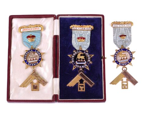 A 9ct gold Masonic Past Master's Jewel for the Russell Lodge No. 4413, with enamelled badge and bar, presented to their first