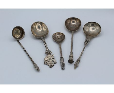 Goldsmiths and Silversmiths Co Ltd, a George V silver seal top spoon, London 1914, a Victorian Scottish silver toddy ladle wi