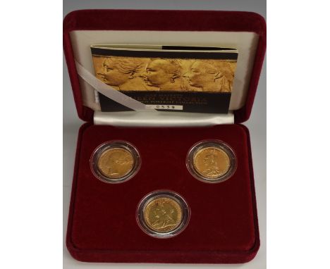 Coins, GB, Victoria, boxed set of three gold sovereigns illustrating each portrait of the queen: young head 1884 GVF, Jubilee