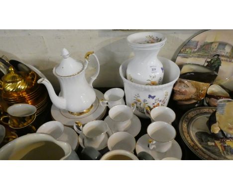A Collection of Aynsley Cottage Garden to Include Vases, Trinket Dishes Together with a Royal Albert Val d'or Coffee Set 