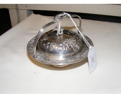 A Chinese export silver dish and cover marked maker Zee Wo CONDITION REPORT 200gseems in good condition