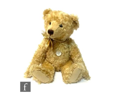 A Steiff 404320 Teddy Boy Replica 1905, pale blonde mohair, limited edition 1162 of 6000, with chest tag and certificate, hei