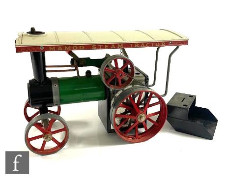 A Mamod TE1a Traction Engine, boxed. 