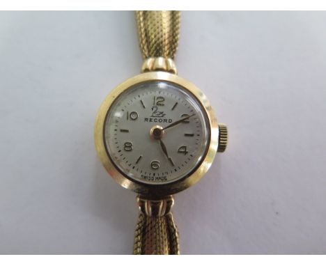 A 9ct yellow gold bracelet manual wind wristwatch - 18mm case - approx weight 16 grams 