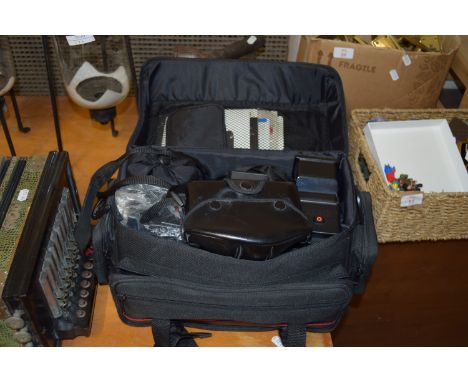QUANTITY OF CAMERA EQUIPMENT INCLUDING PENTAX CAMERA AND ACCESSORIES