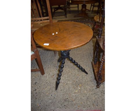CIRCULAR TABLE WITH BOBBIN TURNED SUPPORTS, APPROX 53CM DIAM