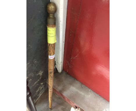 WALKING STICK CONVERTS TO A SNOOKER CUE