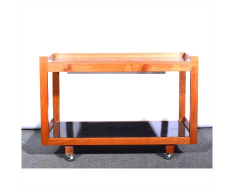 A light oak dinner wagon, 77cm x 51cm.