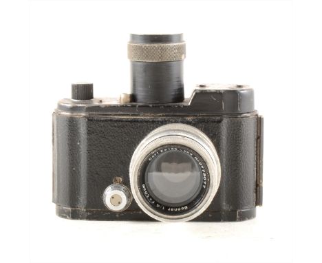 A WW2 Robot II Luftwaffe Eigentum camera, black body, with Carl Zeiss Jena Sonnar 1:4 F=7.5c lens. (Qty: 1)