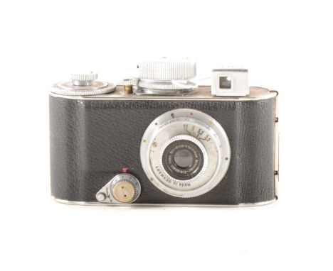Robot I Luftwaffe Eigentum camera, serial no. 20219, with Carl Zeiss Jena Tessar 1:28 f=3cm lens.