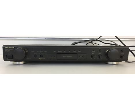 TECHNICS AMP - A Technics SU C-1000 amplifier.