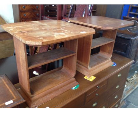 A PAIR OF ART DECO STYLE OAK OCCASIONAL TABLES   H53CM W51CM D51CM