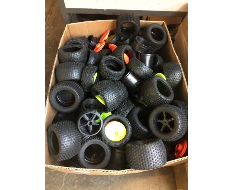 BOX OF R/C VEHICLE WHEELS, TYRES AND RIMS