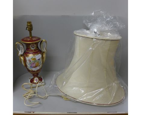 A French table lamp, 33.5cm 