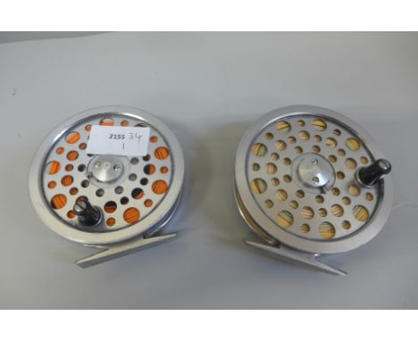 Two vintage Shakespeare International 2853 fly reels 