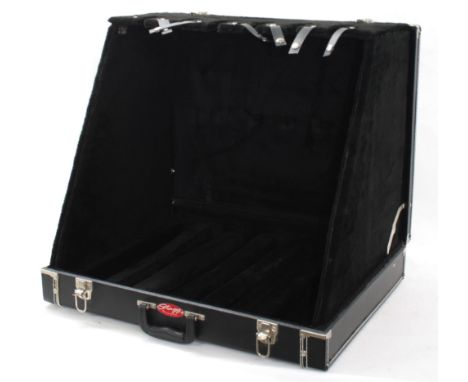 Stagg six-position folding guitar stand case