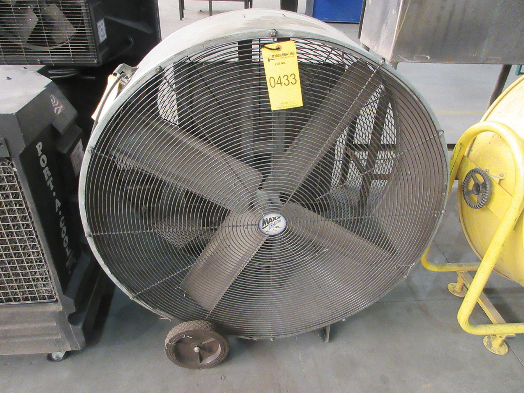 { Option of lots 433, 434, 435 } } } } } } } } MAXX AIR 42'' DRUM FAN