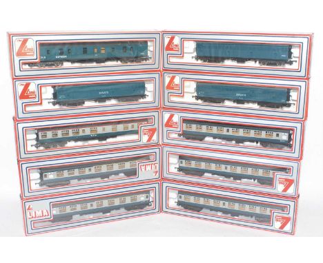 Ten Lima vehicles:- blue/grey coaches, 3 x 305361W 2nd class, 2 x 305315W 1st class, 1 x 305821W buffet, 2 x 305354W, Enparts