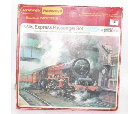 Hornby Railways RS609 Express Passenger Set, with smoke and sound comprising Princess Elizabeth LMS 6201 loco and tender with