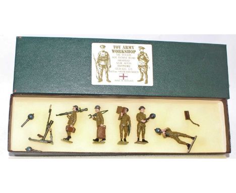 A Toy Army Workshop of the United Kingdom, white metal No. BS40, British Infantry moving Stokes mortar, housed in the origina
