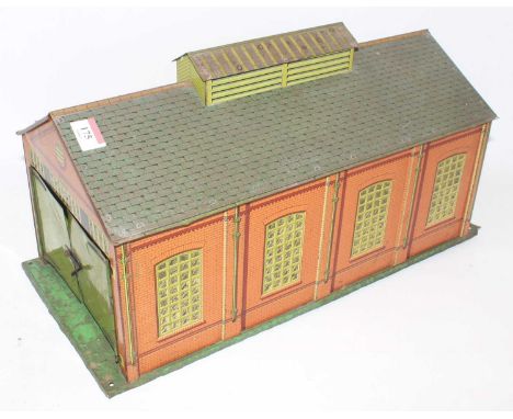 Mid 1930's Hornby no. 2 engine shed, green base, yellow ridge tiles, inside of doors printed, silvering (E) on sides, but (P)