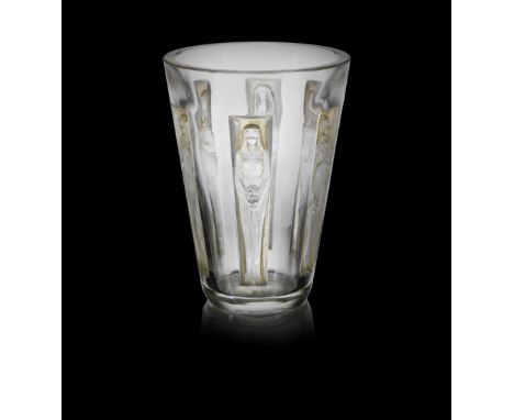 RENÉ LALIQUE (FRENCH, 1860-1945)A Pre-War 'Goblet Six Figurines' Vase, design introduced in 1912clear glass, press-moulded, f