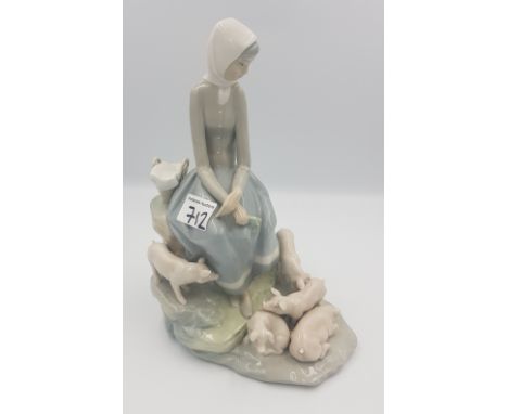 Lladro Large Figure of a Lady with Pigs: 