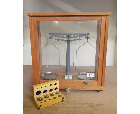 Vintage Laboratory/Scientific Balance (Scales) Phillip Harris Ltd: in Wooden/Glass Case complete with cased set of weights. 
