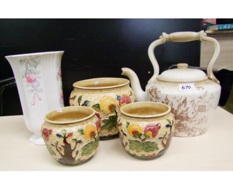 Graduated set of 3 Indian Tree pattern planters: together with a large ceramic kettle and a decorative floral vase (5). 