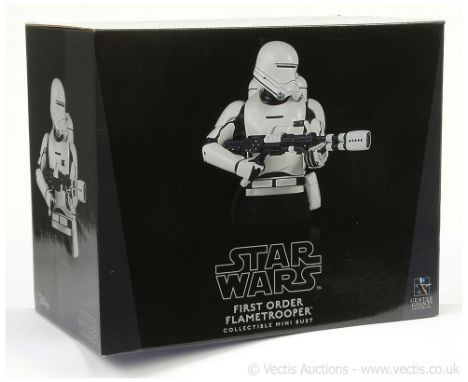 Gentle Giant Star Wars The Force Awakens First Order Flametrooper collectible mini bust, Limited Edition number 1159/2000, Mi