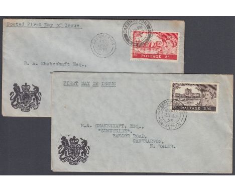 STAMPS FIRST DAY COVERS : 1955 2/6 and 5/- Castles on pair of semi-illustrated cacheted covers 23rd Sept 1955 Carrickfergus a