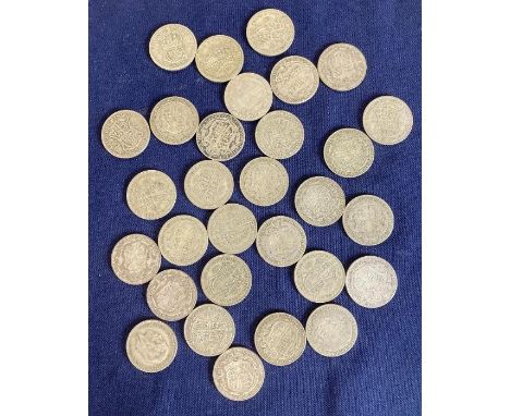 COINS : GV Silver Half Crowns, 30 pieces various dates weight 413g