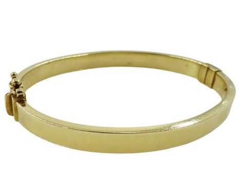 14ct gold hinged bangle, stamped 585, approx 12.3gm