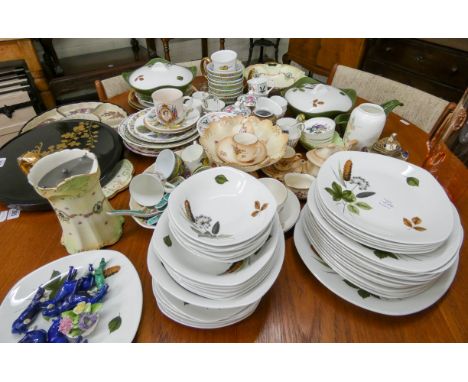 Part of a Midwinter dinner service, large quantity of plates and other china ware and a vintage Japanese hors d'oeuvre's set 