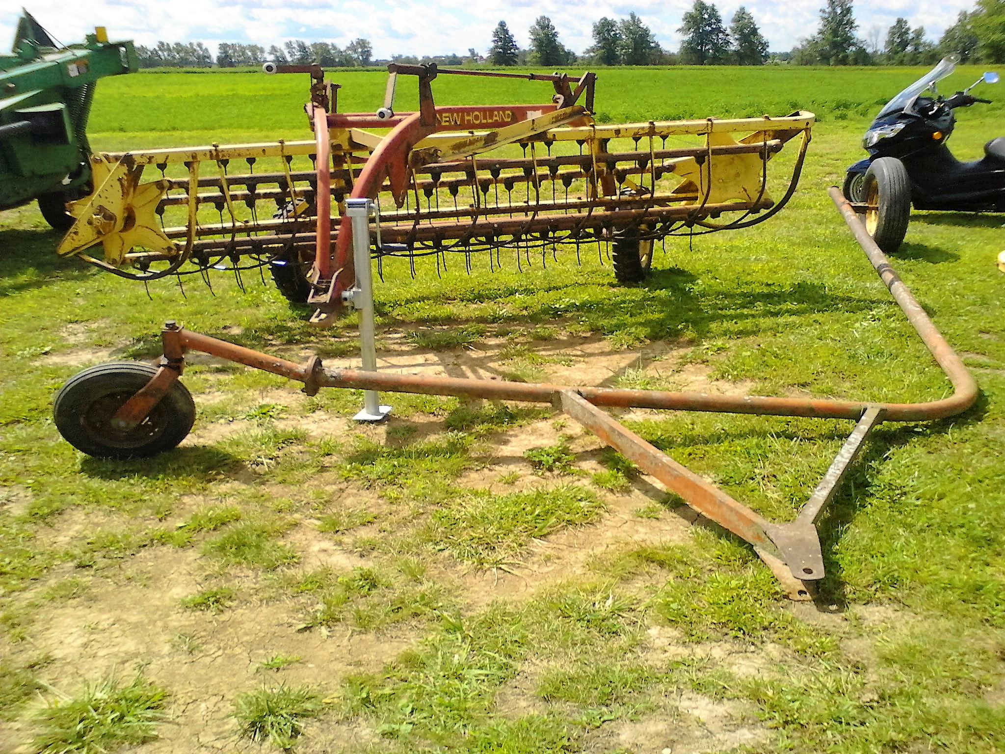 New Holland Tandem Rake Hitch