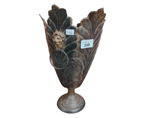 VINTAGE METAL FLOWER POT 